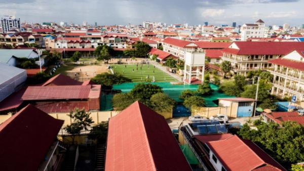L'école PSE à Phnom Penh vue du ciel