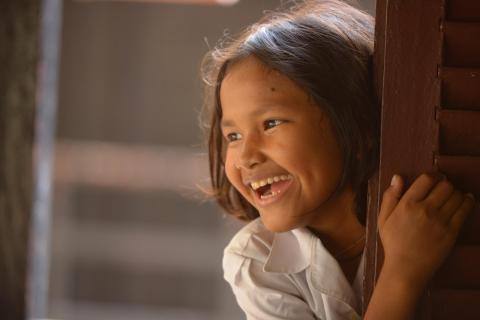 Visage d'une petite fille qui sourit